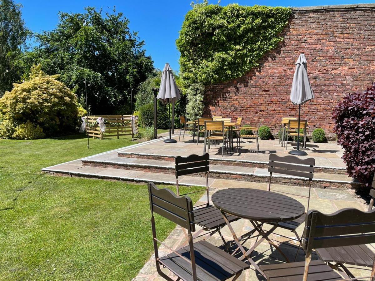 Singleton Lodge Country House Hotel Poulton-le-Fylde Exterior foto